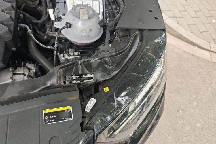 Used Audi Q5L 2024 45 TFSI Luxury Dynamic Model Engine Bay Left