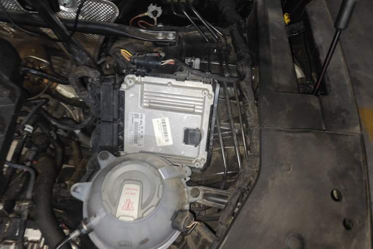 Used Audi Q5L 2024 40 TFSI Luxury Dynamic Edition Engine Bay Left