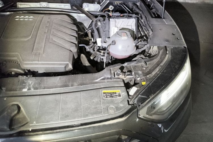 Used Audi Q5L 2024 45 TFSI Luxury Dynamic Model Engine Bay Left
