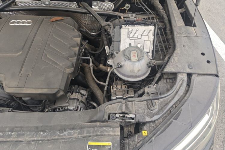 Used Audi Q5L 2024 45 TFSI Luxury Dynamic Model Engine Bay Left