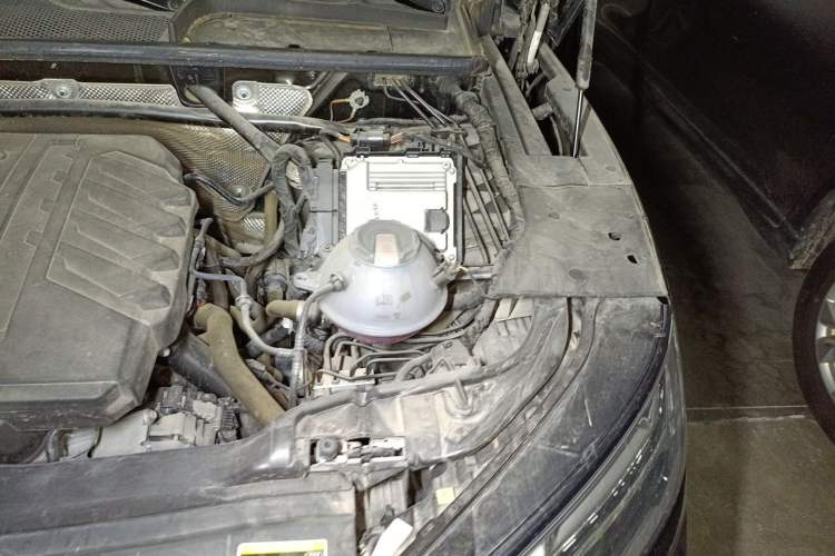 Used Audi Q5L 2024 40 TFSI Luxury Dynamic Edition Engine Bay Left