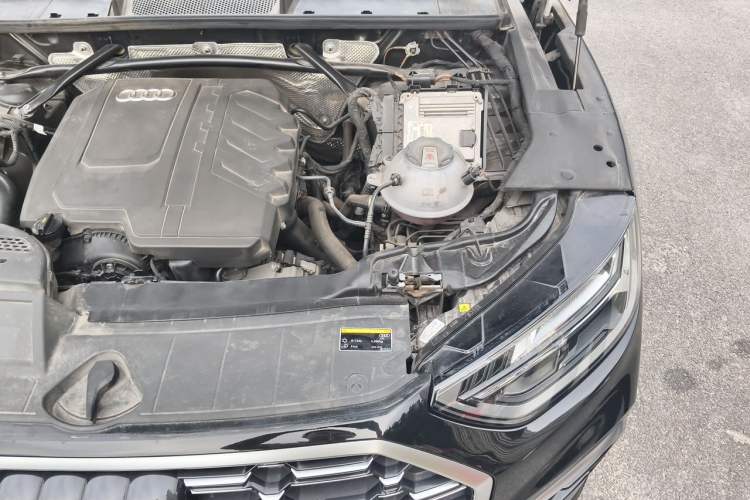 Used Audi Q5L 2024 40 TFSI Fashion Dynamic Model Engine Bay Left