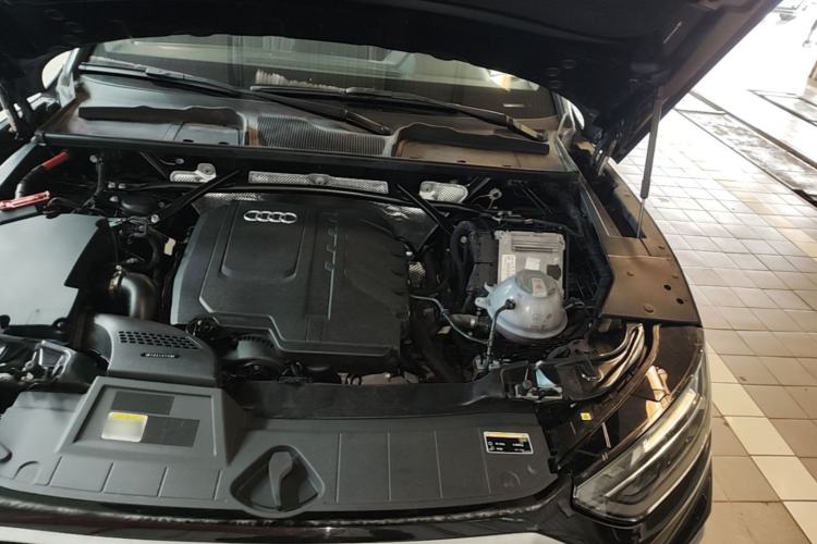 Used Audi Q5L 2024 40 TFSI Fashion Dynamic Model Engine Bay Left