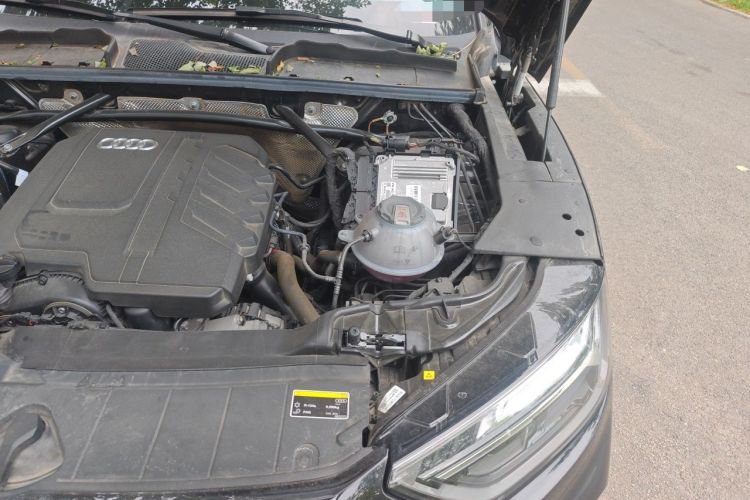Used Audi Q5L 2024 40 TFSI Luxury Dynamic Edition Engine Bay Left