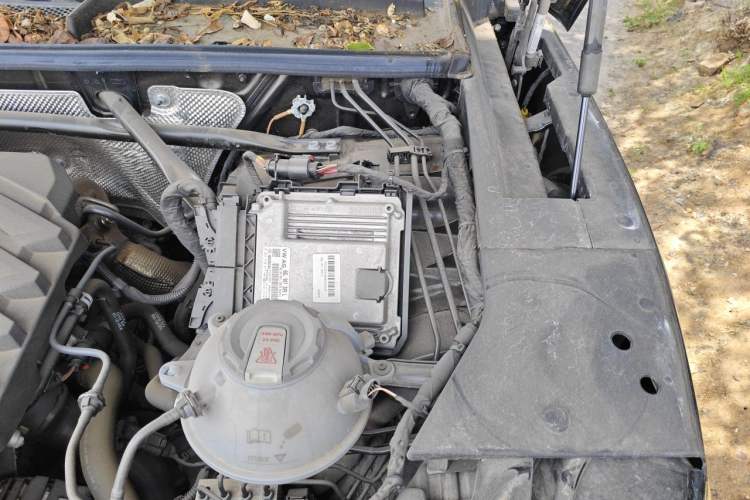 Used Audi Q5L 2024 40 TFSI Luxury Dynamic Edition Engine Bay Left