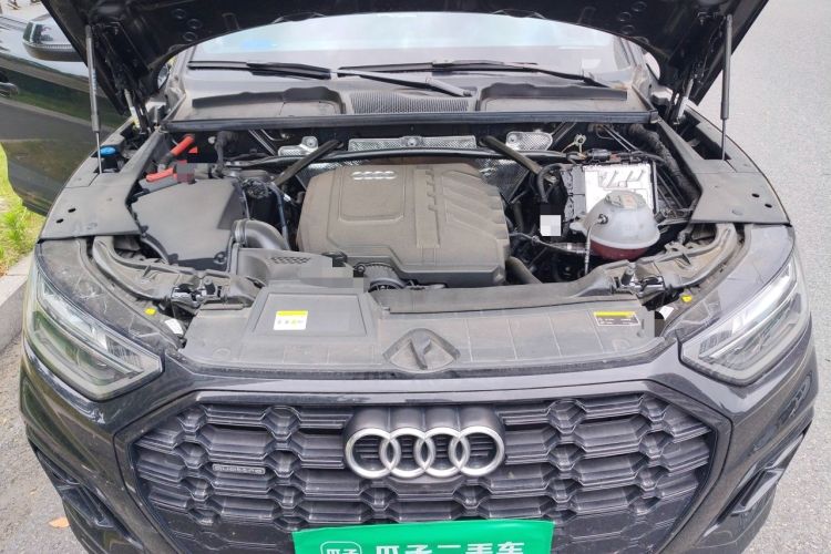 Used Audi Q5L 2024 45 TFSI Luxury Dynamic Model Engine Bay
