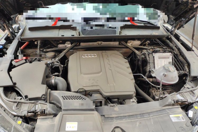 Used Audi Q5L 2024 40 TFSI Fashion Dynamic Model Engine Bay