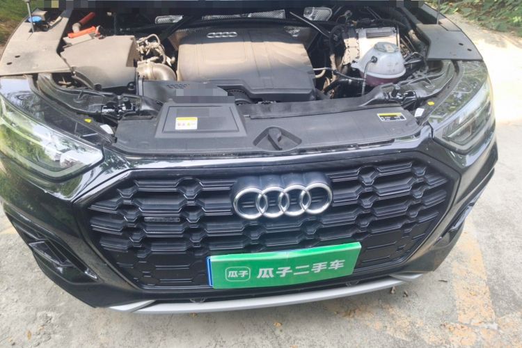 Used Audi Q5L 2024 40 TFSI Luxury Dynamic Edition Engine Bay