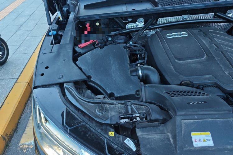 Used Audi Q5L 2024 40 TFSI Fashion Dynamic Model Engine Bay Right
