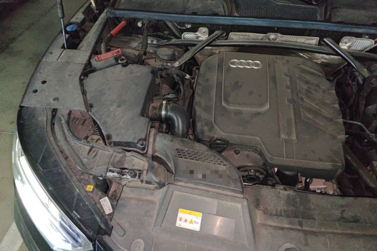 Used Audi Q5L 2024 40 TFSI Luxury Dynamic Edition Engine Bay Right