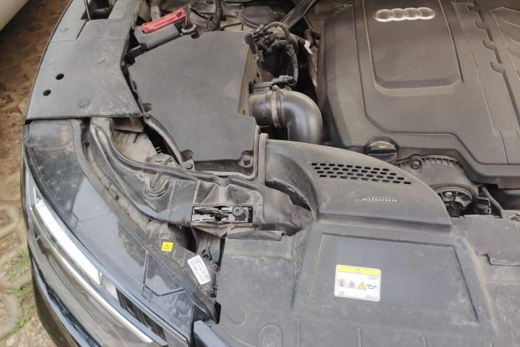 Used Audi Q5L 2024 40 TFSI Fashion Dynamic Model Engine Bay Right