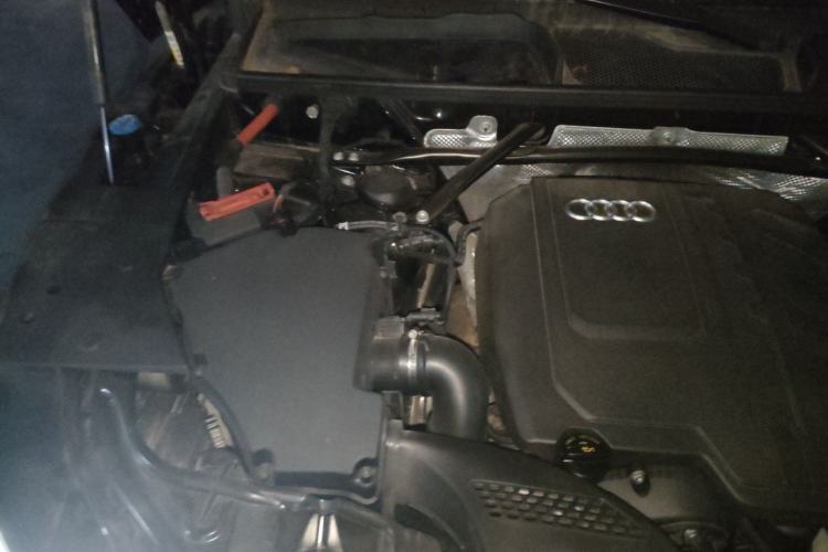 Used Audi Q5L 2024 40 TFSI Fashion Dynamic Model Engine Bay Right