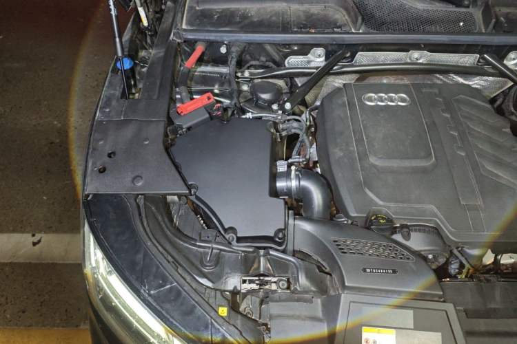 Used Audi Q5L 2024 40 TFSI Luxury Prestige Edition Engine Bay Right