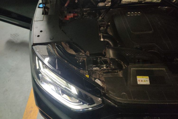 Used Audi Q5L 2024 45 TFSI Luxury Dynamic Model Engine Bay Right