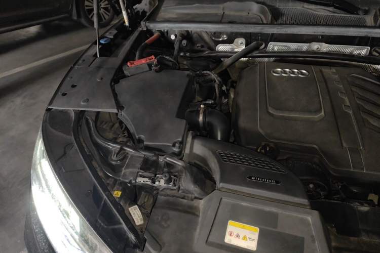 Used Audi Q5L 2024 40 TFSI Luxury Dynamic Edition Engine Bay Right