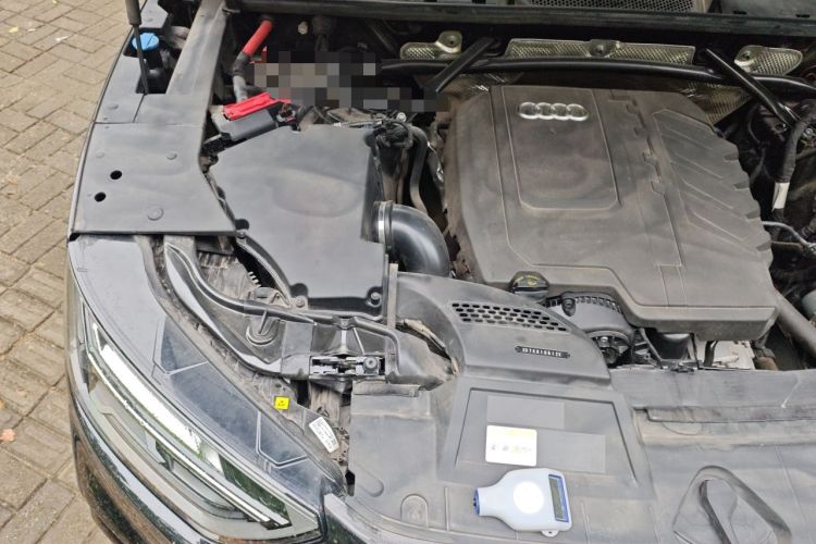 Used Audi Q5L 2024 45 TFSI Luxury Dynamic Model Engine Bay Right