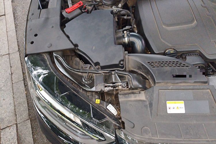 Used Audi Q5L 2024 40 TFSI Luxury Dynamic Edition Engine Bay Right