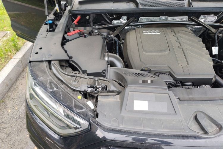 Used Audi Q5L 2024 45 TFSI Luxury Dynamic Model Engine Bay Right