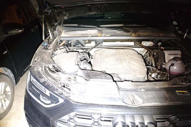 Used Audi Q5L 2024 40 TFSI Luxury Dynamic Edition Engine Bay Right