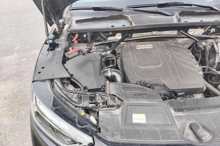 Used Audi Q5L 2024 40 TFSI Fashion Dynamic Model Engine Bay Right