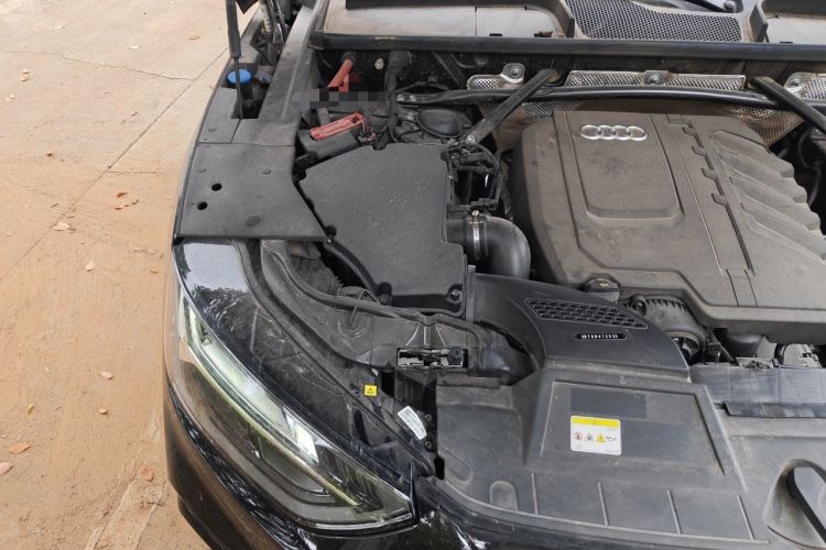 Used Audi Q5L 2024 40 TFSI Luxury Dynamic Edition Engine Bay Right