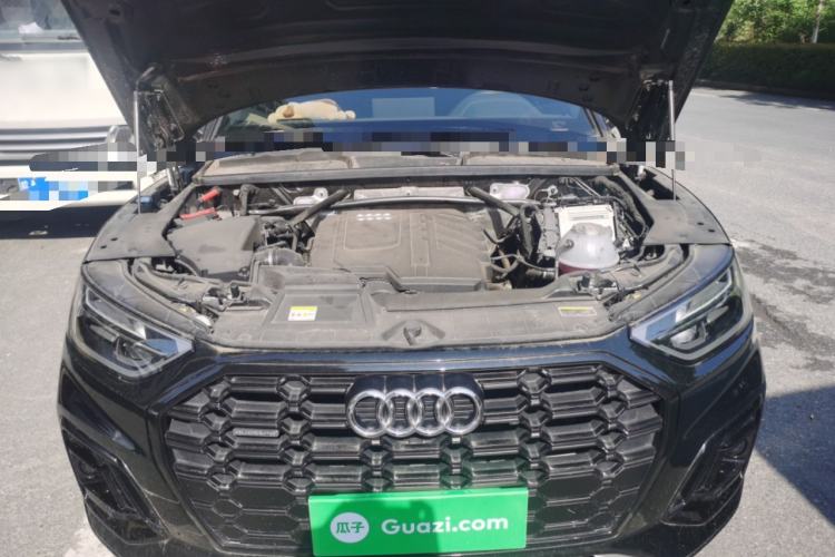 Used Audi Q5L 2024 40 TFSI Luxury Dynamic Edition Engine Bay