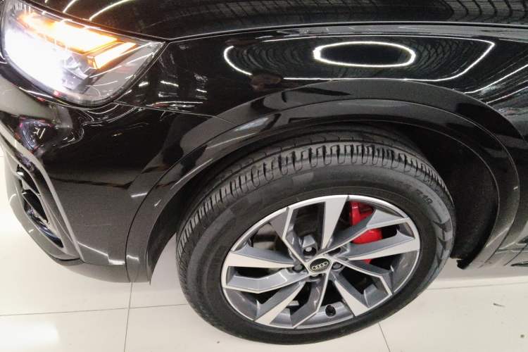 Used Audi Q5L 2024 40 TFSI Luxury Dynamic Edition Exterior 1