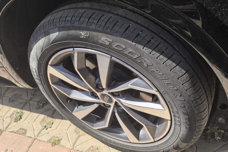 Used Audi Q5L 2024 40 TFSI Luxury Dynamic Edition Exterior 2