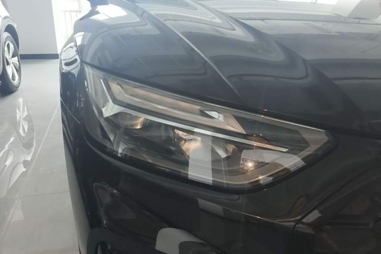 Used Audi Q5L 2024 45 TFSI Luxury Dynamic Model Exterior 3
