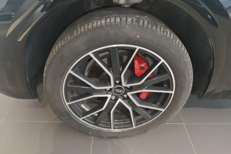 Used Audi Q5L 2024 45 TFSI Luxury Dynamic Model Exterior 4
