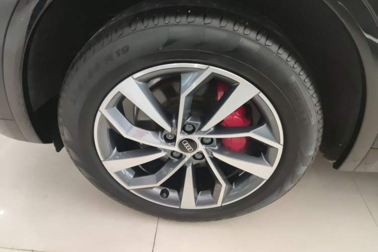 Used Audi Q5L 2024 40 TFSI Luxury Dynamic Edition Exterior 4
