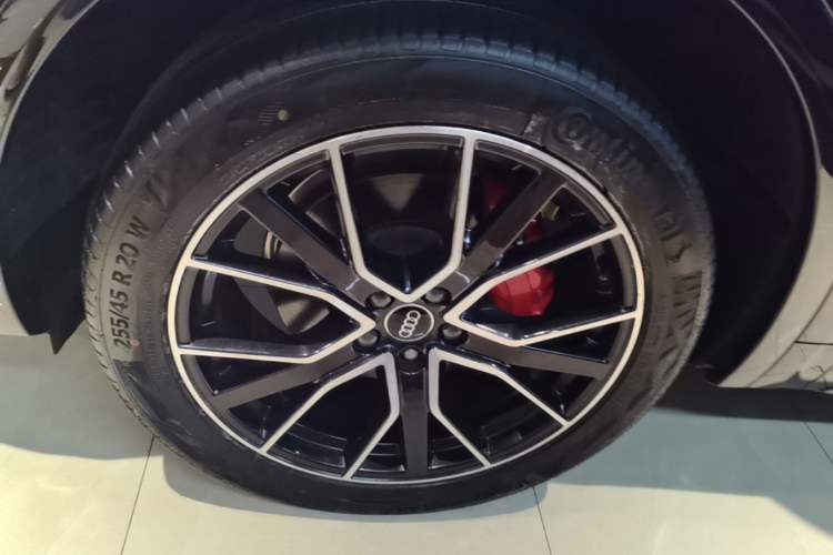 Used Audi Q5L 2024 45 TFSI Luxury Dynamic Model Exterior 4