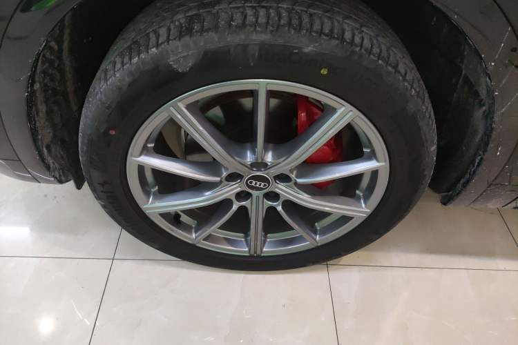 Used Audi Q5L 2024 40 TFSI Luxury Dynamic Edition Exterior 4