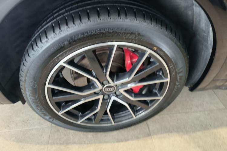 Used Audi Q5L 2024 40 TFSI Luxury Dynamic Edition Exterior 4