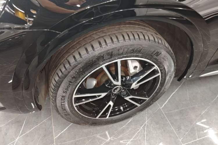 Used Audi Q5L 2024 40 TFSI Fashion Dynamic Model Exterior 4