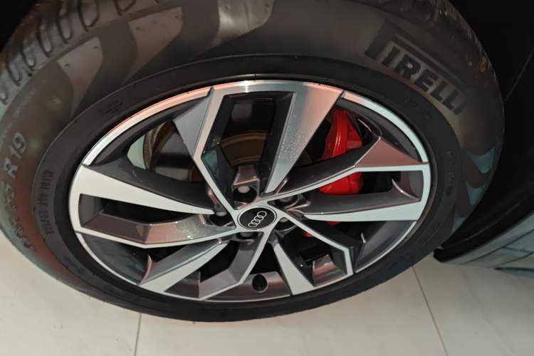 Used Audi Q5L 2024 40 TFSI Luxury Dynamic Edition Exterior 4