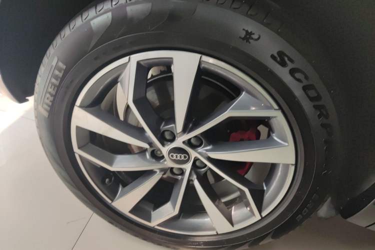 Used Audi Q5L 2024 40 TFSI Luxury Dynamic Edition Exterior 5