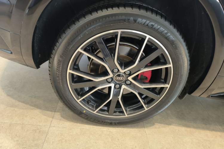 Used Audi Q5L 2024 40 TFSI Luxury Dynamic Edition Exterior 5