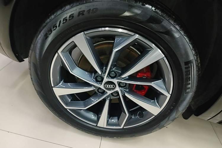 Used Audi Q5L 2024 40 TFSI Luxury Dynamic Edition Exterior 5
