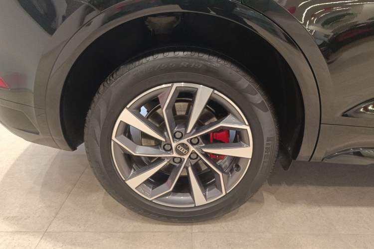 Used Audi Q5L 2024 40 TFSI Luxury Dynamic Edition Exterior 5