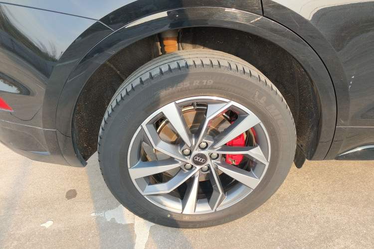 Used Audi Q5L 2024 40 TFSI Luxury Dynamic Edition Exterior 5