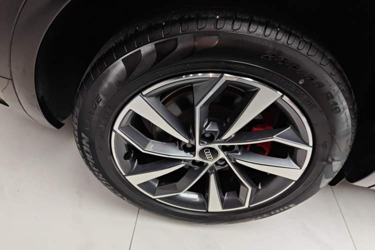 Used Audi Q5L 2024 40 TFSI Luxury Dynamic Edition Exterior 5