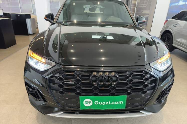 Used Audi Q5L 2024 40 TFSI Luxury Dynamic Edition Front