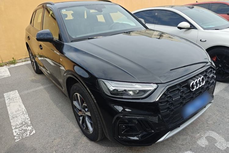 Used Audi Q5L 2024 40 TFSI Luxury Dynamic Edition Front Right 45 Deg
