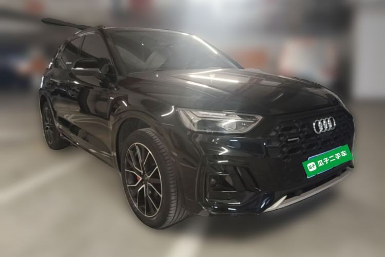 Used Audi Q5L 2024 45 TFSI Luxury Dynamic Model Front Right 45 Deg