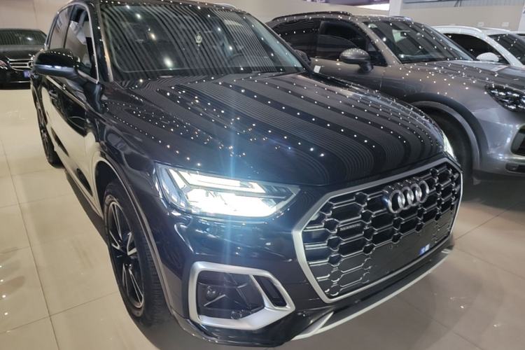 Used Audi Q5L 2024 40 TFSI Fashion Dynamic Model Front Right 45 Deg