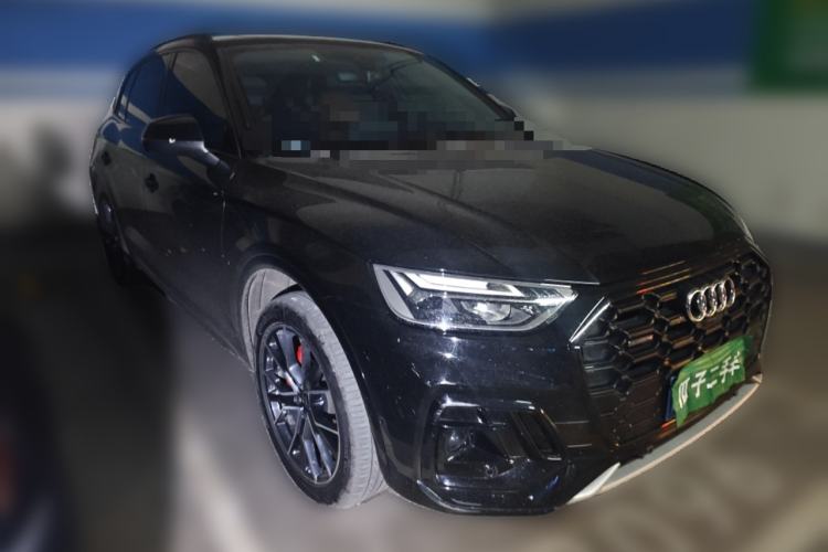 Used Audi Q5L 2024 45 TFSI Luxury Dynamic Model Front Right 45 Deg