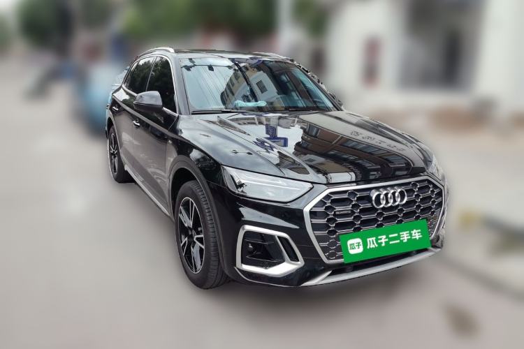 Used Audi Q5L 2024 40 TFSI Fashion Dynamic Model Front Right 45 Deg