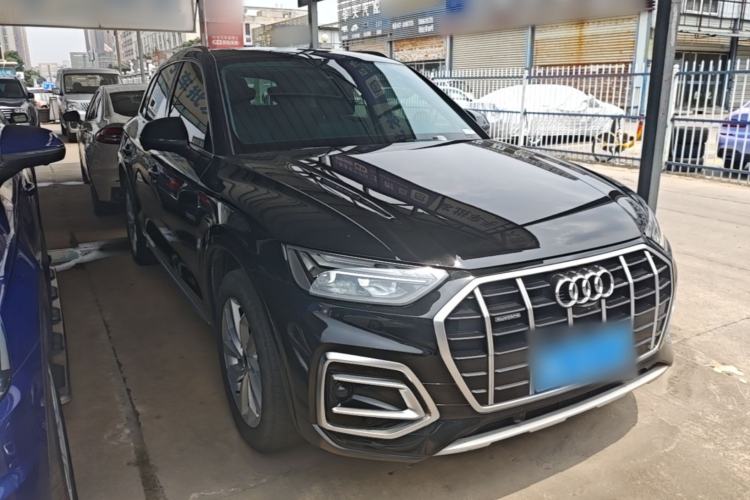 Used Audi Q5L 2024 40 TFSI Luxury Prestige Edition Front Right 45 Deg
