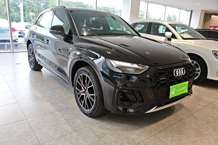 Used Audi Q5L 2024 45 TFSI Luxury Dynamic Model Front Right 45 Deg